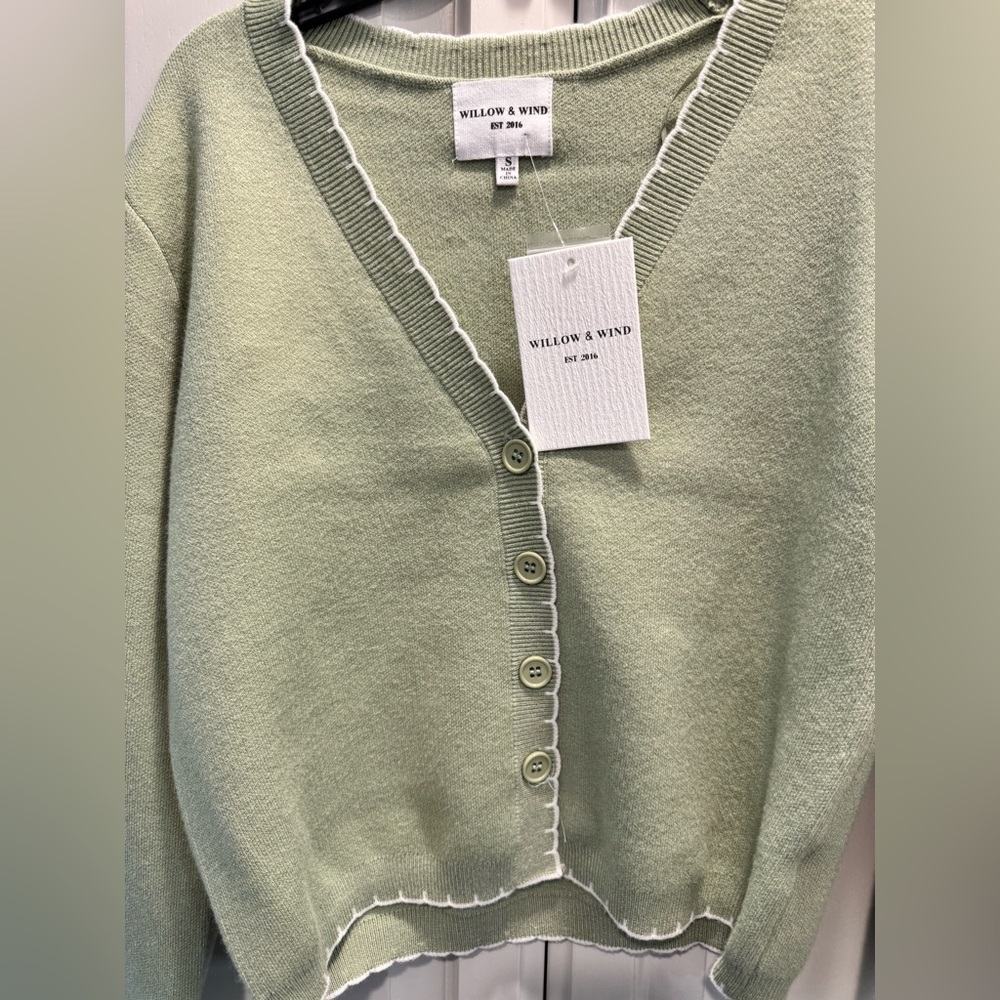 Willow & Wind Light Green Women's Cardigan - Picture 3 of 5